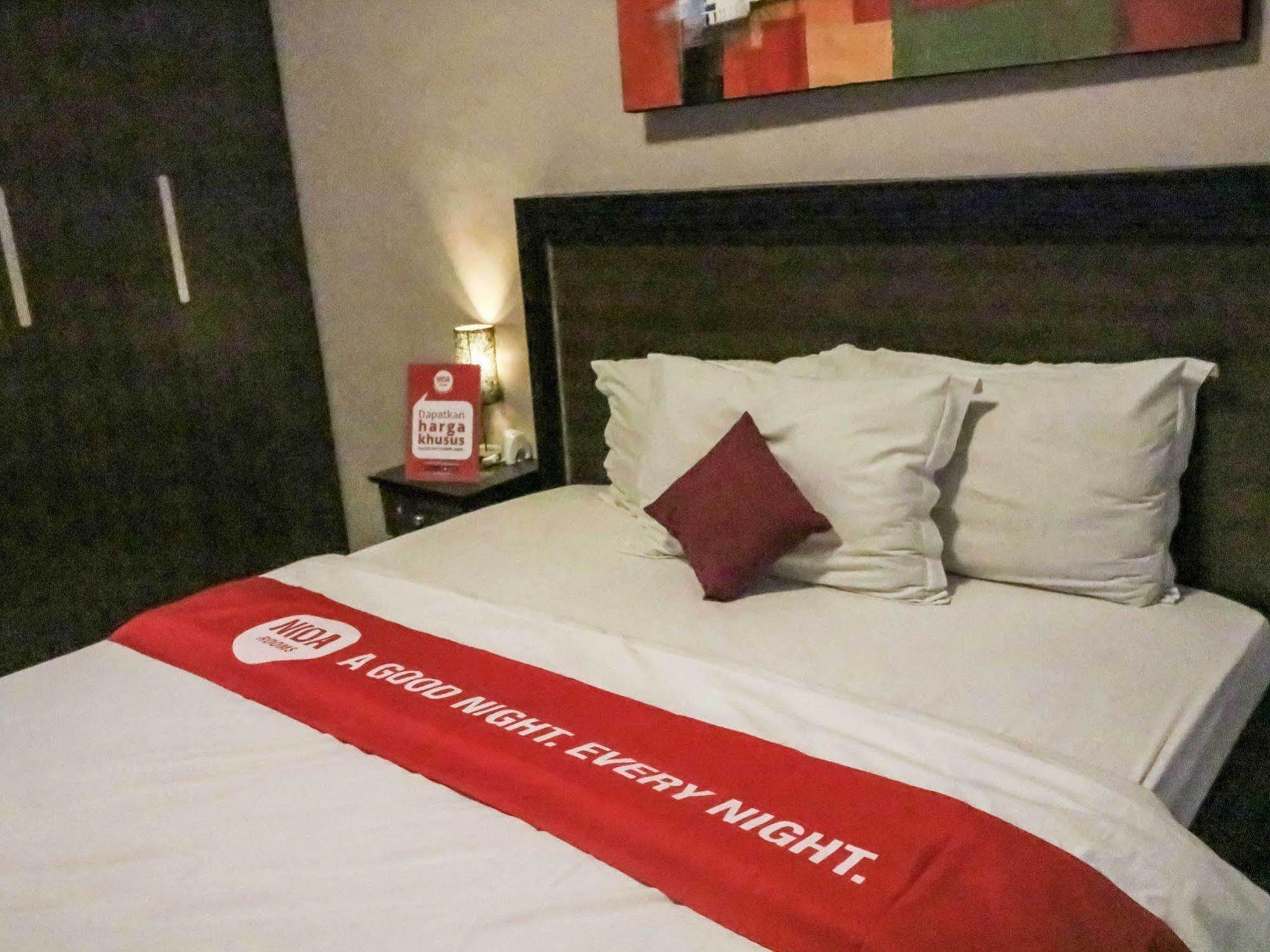 Puri Ganesh Hotel Legian Buitenkant foto