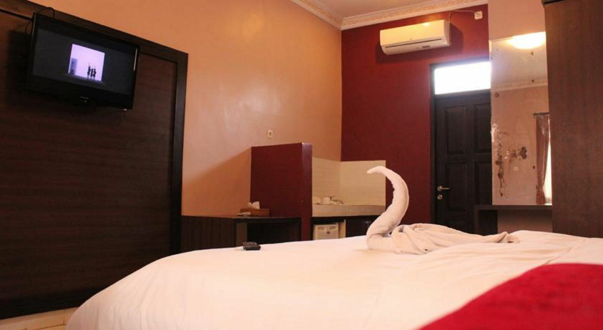 Puri Ganesh Hotel Legian Buitenkant foto