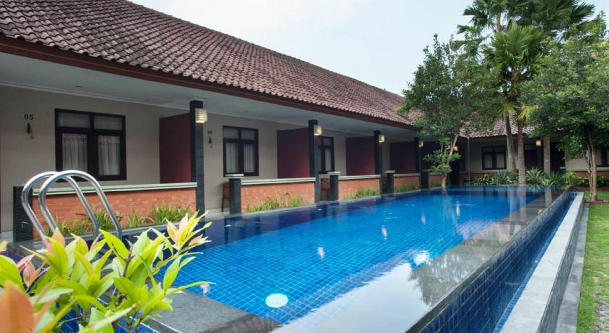 Puri Ganesh Hotel Legian Buitenkant foto